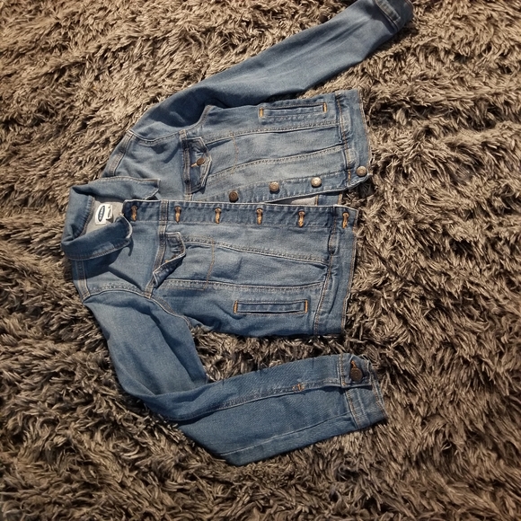 Jean jacket from old navy kids Xl - Picture 6 of 6